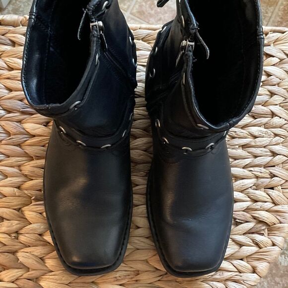 Genuine Harley-Davidson Women’s Leather Riding Boots 5 1/2 USA - Picture 3 of 16